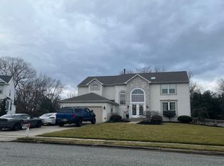1808 Cornus Ct, Williamstown, NJ 08094