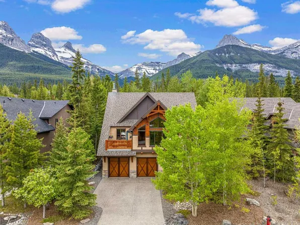 116 E Casale Pl, Canmore, AB T1W 3G2