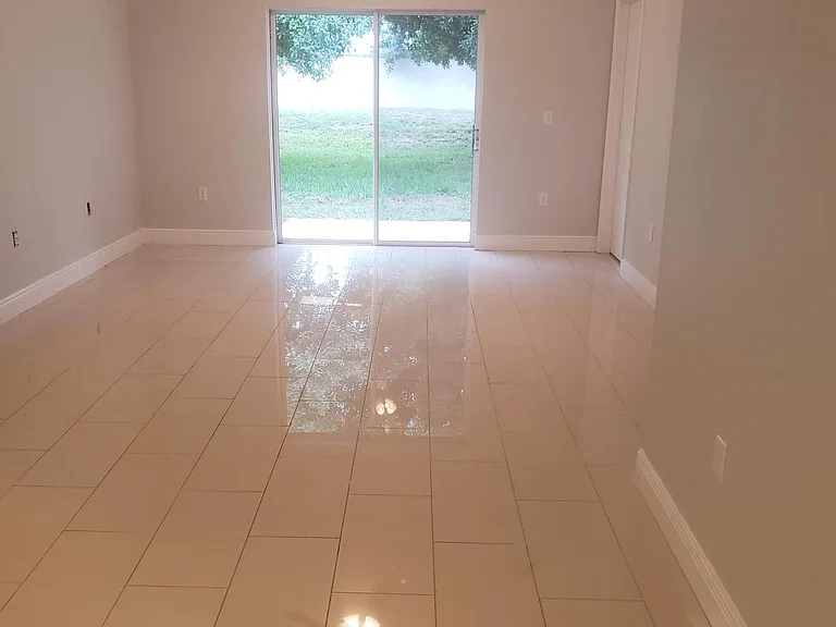 9967 Shadow Creek Dr — Photo 15
