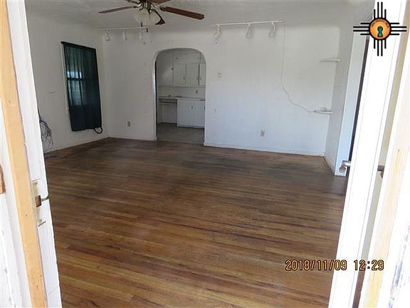 5th image of 712 N Silver St