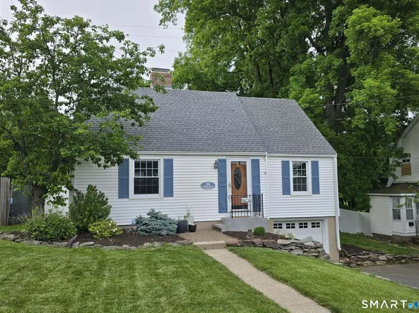 36 Oakdale Street, Wethersfield, CT 06109