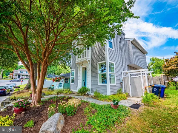 3806 26th St, Chesapeake Beach, MD 20732