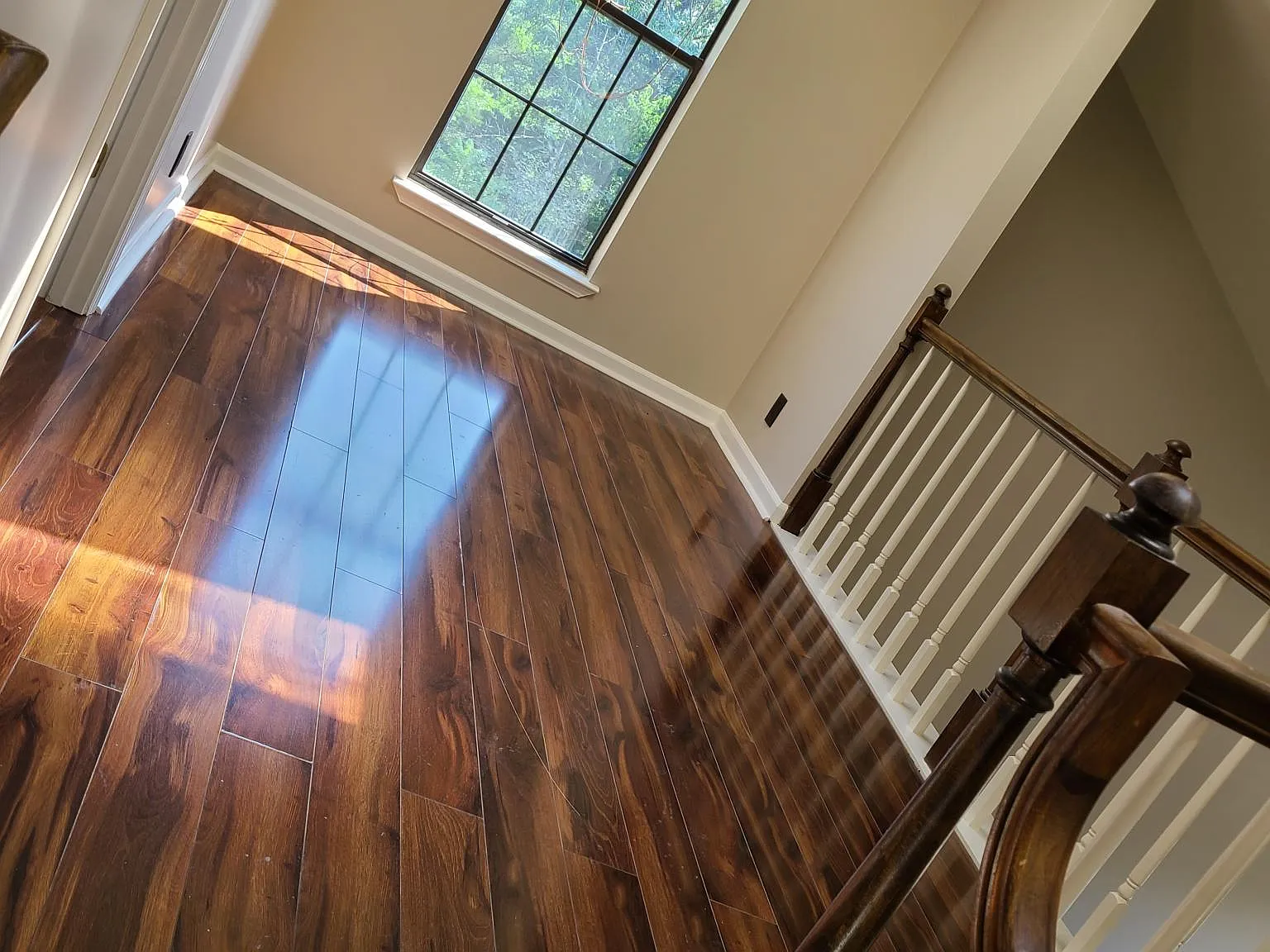 100 Villa View Ct — Photo 2