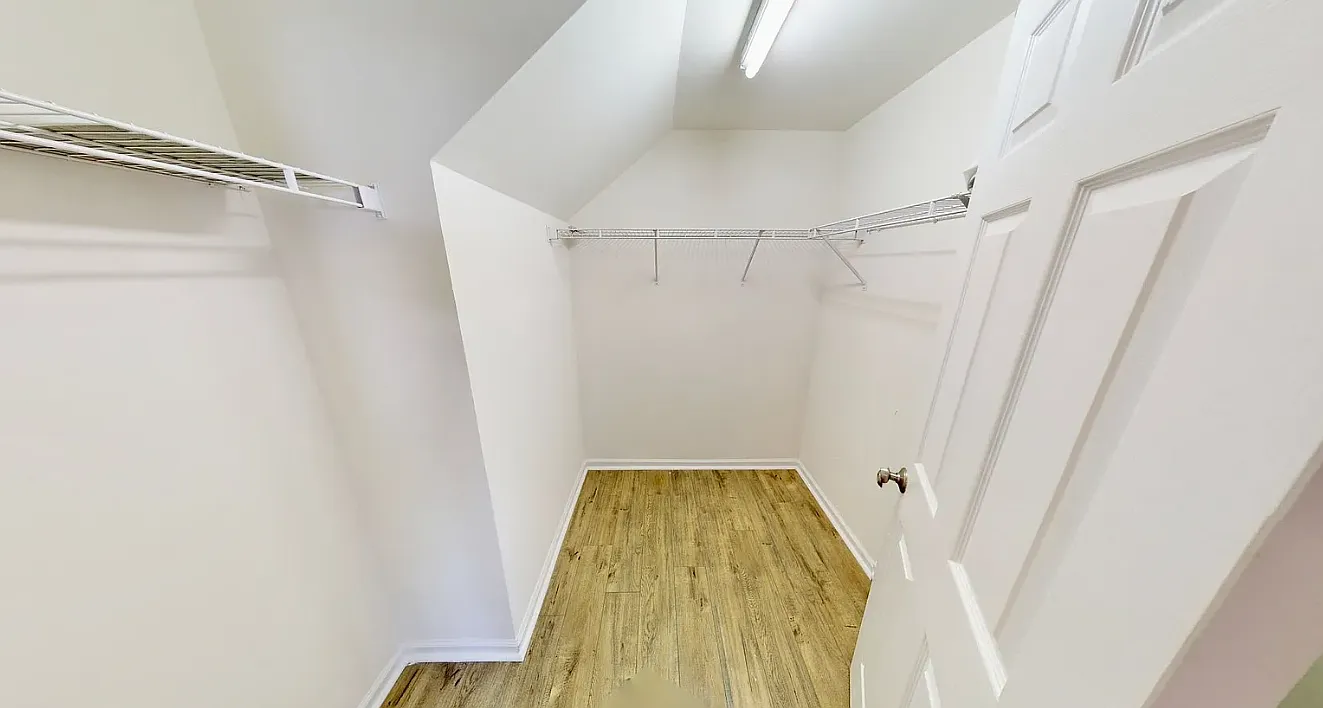 2 bed, 2.5 bath, 1439 sqft, $2,125 — Photo 2