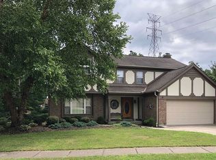 2063 Lakelyn Ct, Crescent Springs, KY 41017