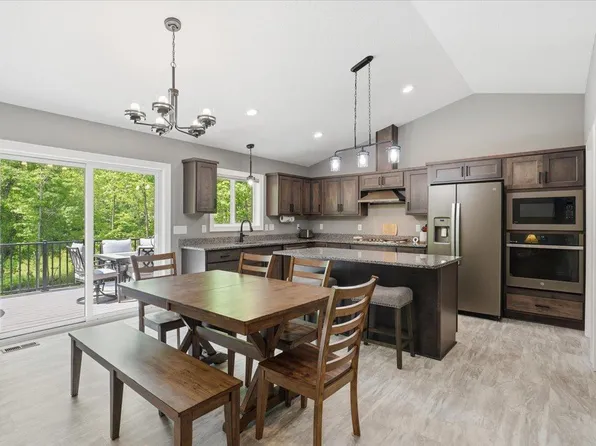 425 Knollwood Ave, Saint Croix Falls, WI 54024