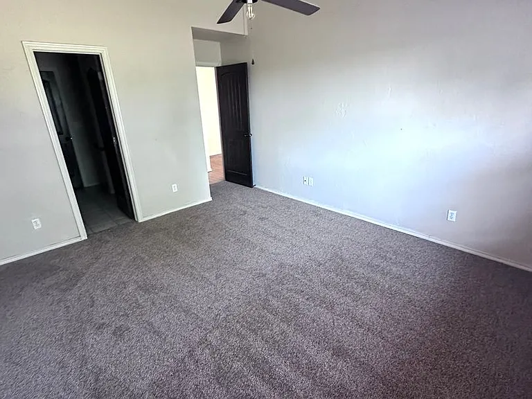 2508-2510 Leeds Ln — Photo 16