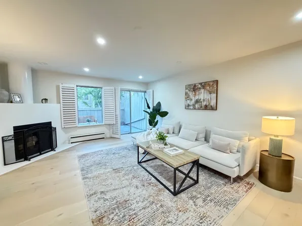 165 Okeefe St APT 11, Menlo Park, CA 94025