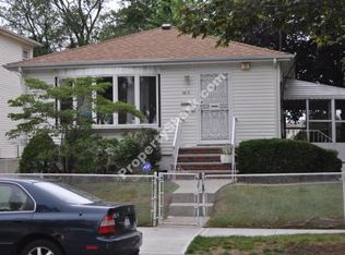 14875 Edgewood St, Rosedale, NY 11422