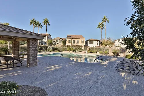1337 S Owl Dr Photo 1