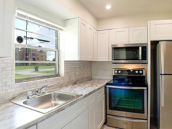 3rd image of 3709 Michigan Ave Unit B