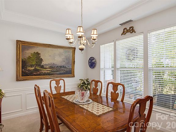 3rd image of 3238 Darlington Rd