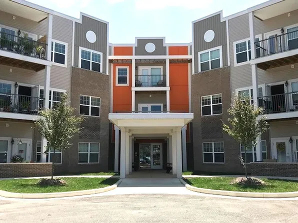 802 Center Apartments, 802 E Center St #323, Warsaw, IN 46580