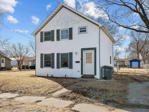 624 1st Ave W, Milan, IL 61264