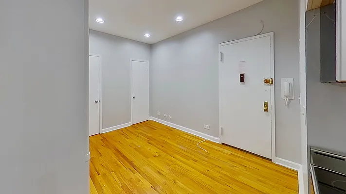 Rented by Compass | media 21