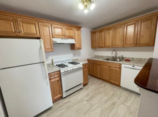530 Washington St APT 15, Brighton, MA 02135