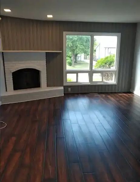Winnipeg Apartment for rent - 4 Bedrooms — photo 2