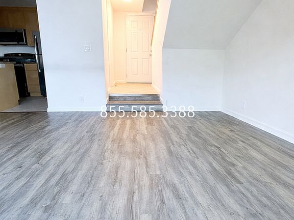 3rd image of 27771 Vasona Ct APT 30