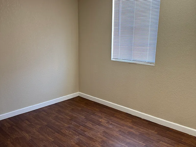 5313 Silver Dr — Photo 11