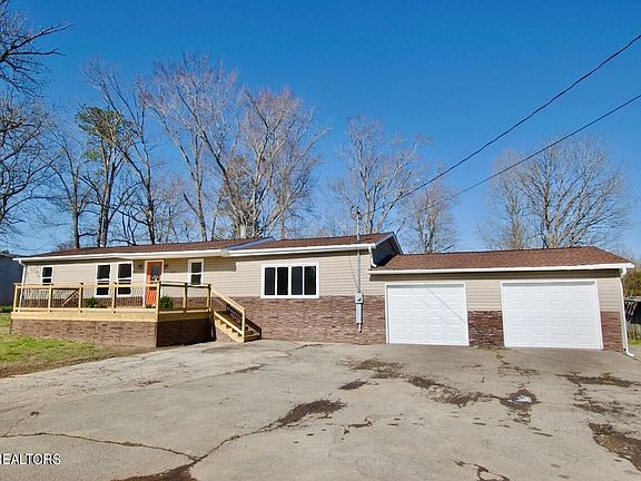 3rd image of 233 Doc Norton Rd
