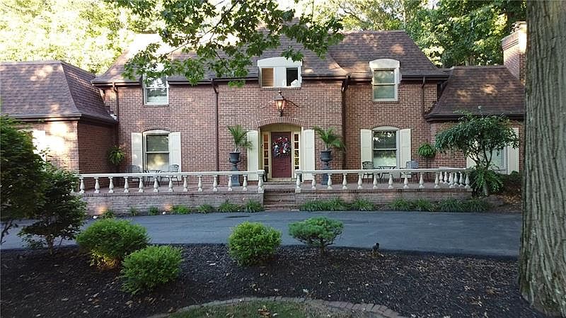 1st image of 3412 Banberry Ln