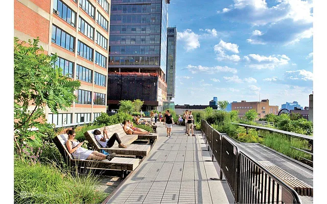 Rented by Douglas Elliman | media 14