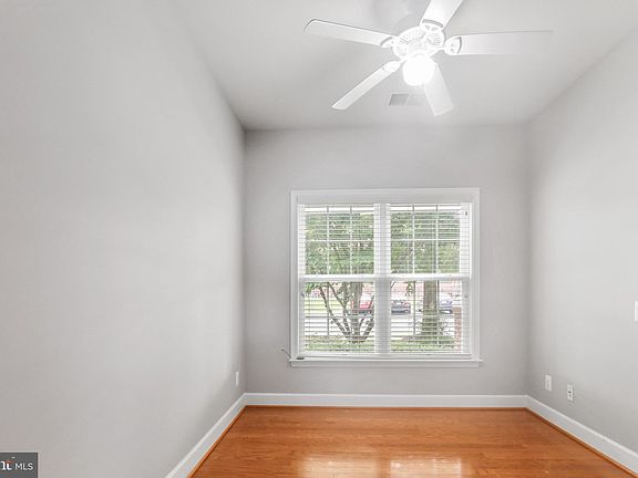 4th image of 8922 Pink Carnation Ct