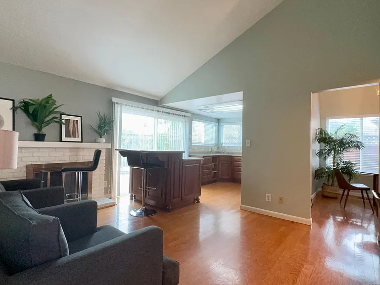 1391 Hardy Pl — Photo 11