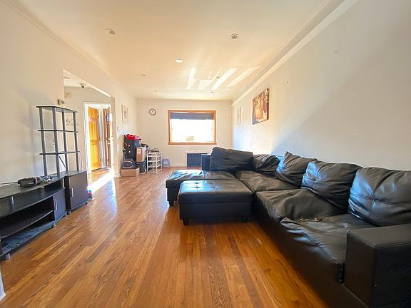 3rd image of 73-15 58th Ave