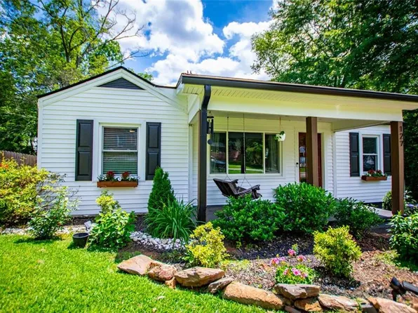 127 Alice Ln, Carrollton, GA 30117