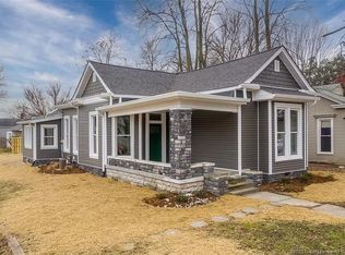 532 E Chestnut St, Jeffersonville, IN 47130