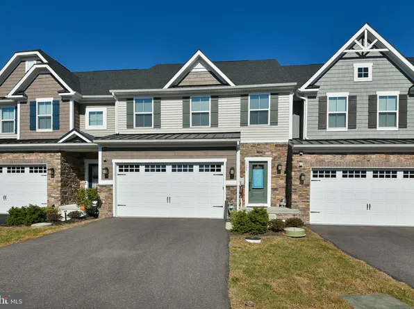 1029 Moscariello Ln, Royersford, PA 19468