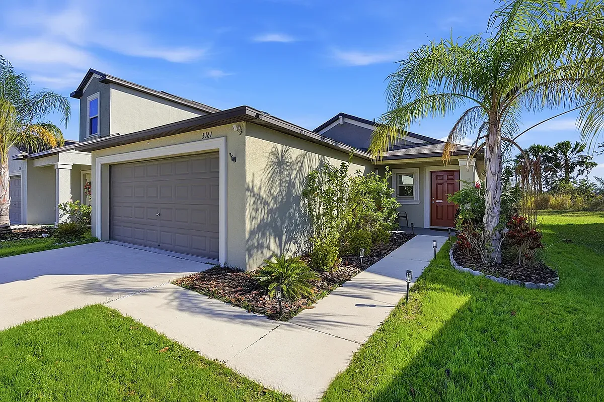 Building Photo - 5161 White Chicory Dr