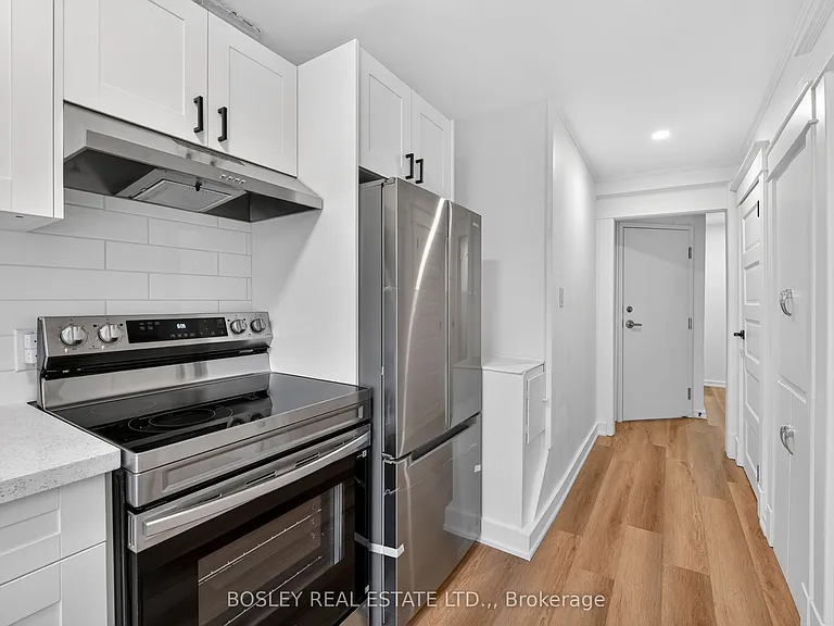 4 Queen St #1 — Photo 5
