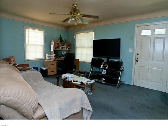 5th image of 7415 Meadowbrook Ave