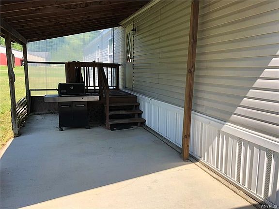 4th image of 3015 Bear Creek Rd