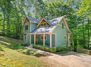 61 Three Oaks Dr, Asheville, NC 28804
