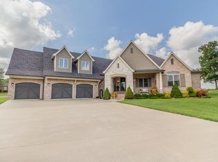 901 Castle Rock Ave, Lebanon, MO 65536