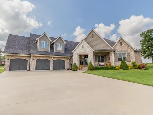 901 Castle Rock Ave, Lebanon, MO 65536