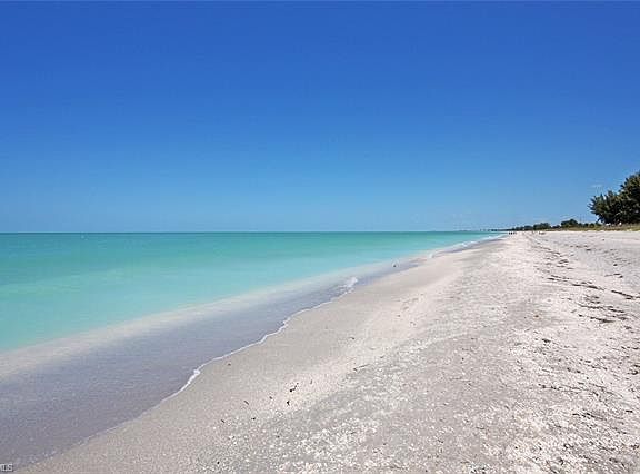 2nd image of 2423 Beach Villas