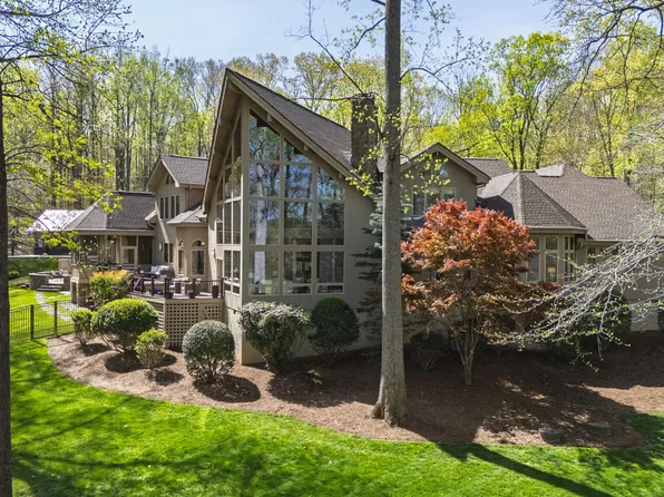 301 Stone Currie Dr, Hillsborough, NC 27278
