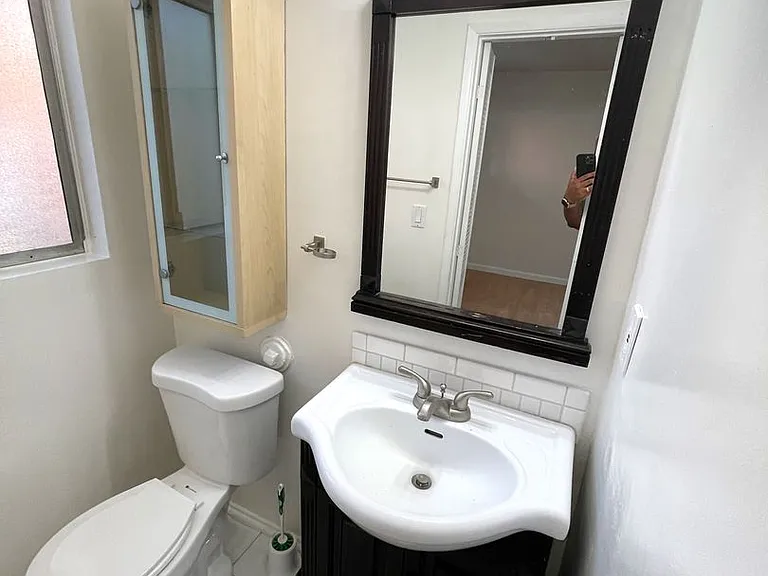 3607 Schaefer St — Photo 17