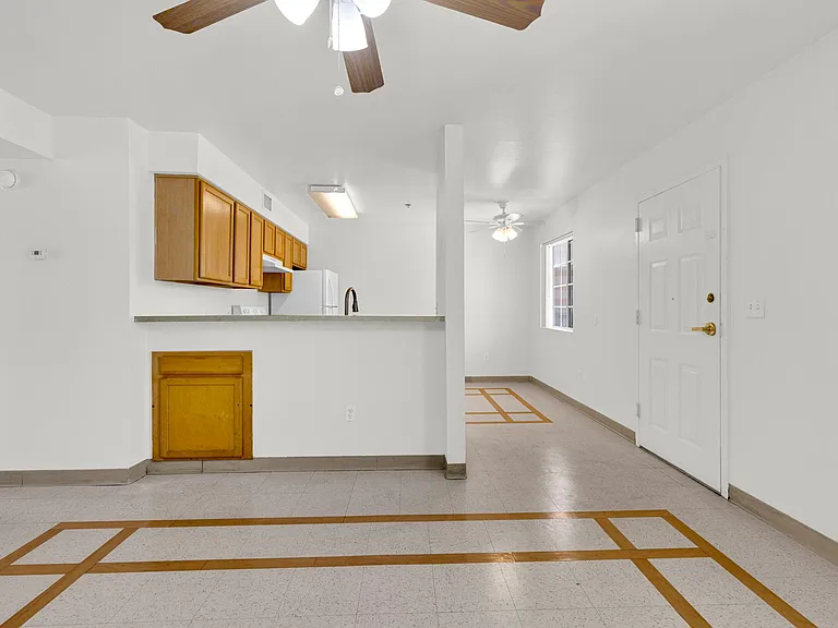 2302 W Colter St — Photo 63