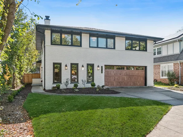 2419 Lake Ave, Wilmette, IL 60091