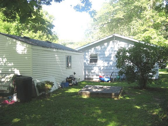 5th image of 35354 Washington St