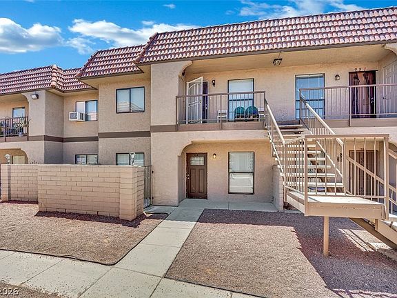 2nd image of 4300 N Lamont St APT 278