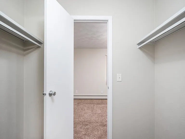 Lakewood Apartments — Photo 36