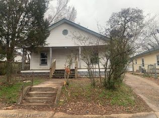 1906 S Q St, Fort Smith, AR 72901