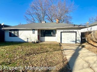 2401 W Forrest Hill Ave, Peoria, IL