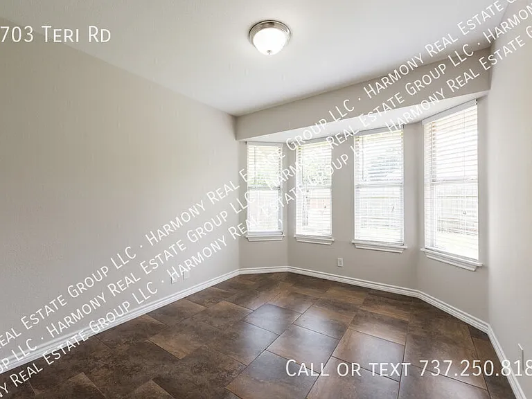 5703 Teri Rd — Photo 6